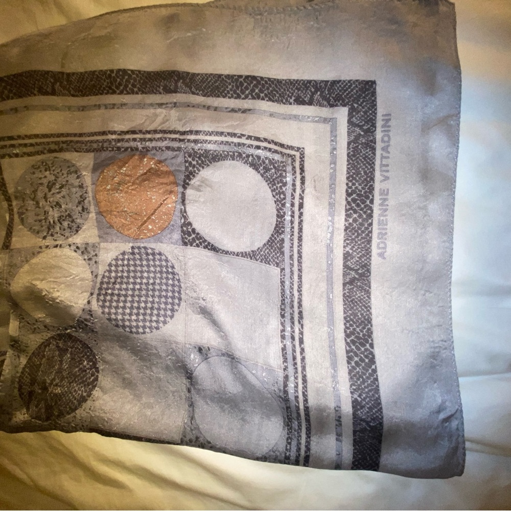 Adrianne Citadinni Geometric Patterned Scarf - Picture 9 of 9